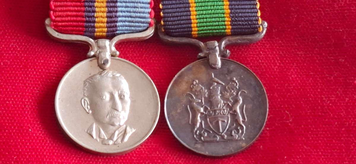 RHODESIAN GSM + POLICE LONG SERVICE MINIATURE MEDALS, AS WORN   (8824)