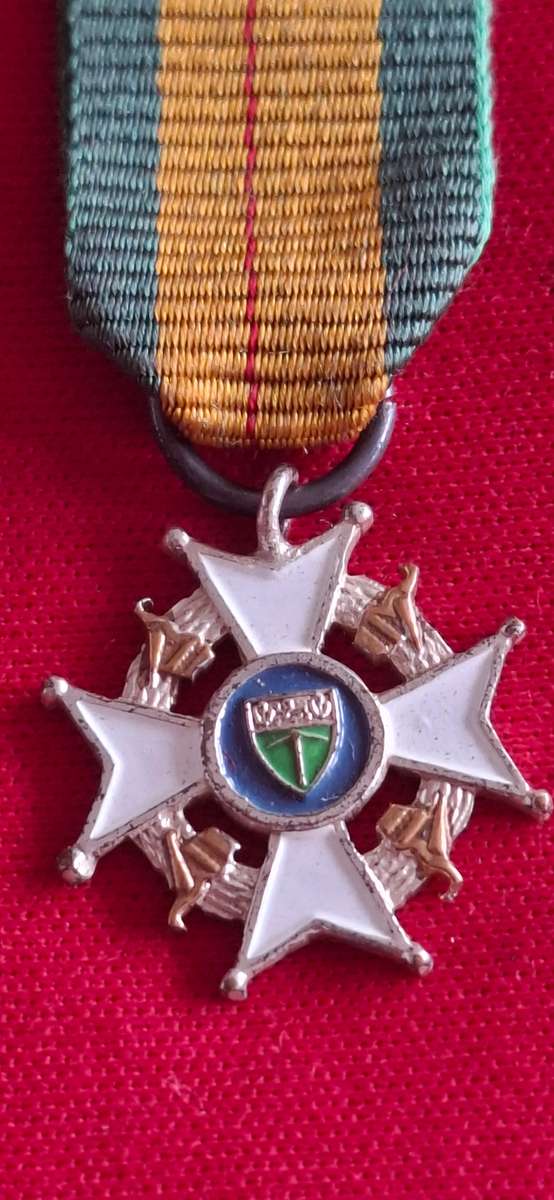 RHODESIA - MEMBER OF THE LEGION OF MERIT (MLM) MINIATURE MEDAL - MIL DIV (8828)