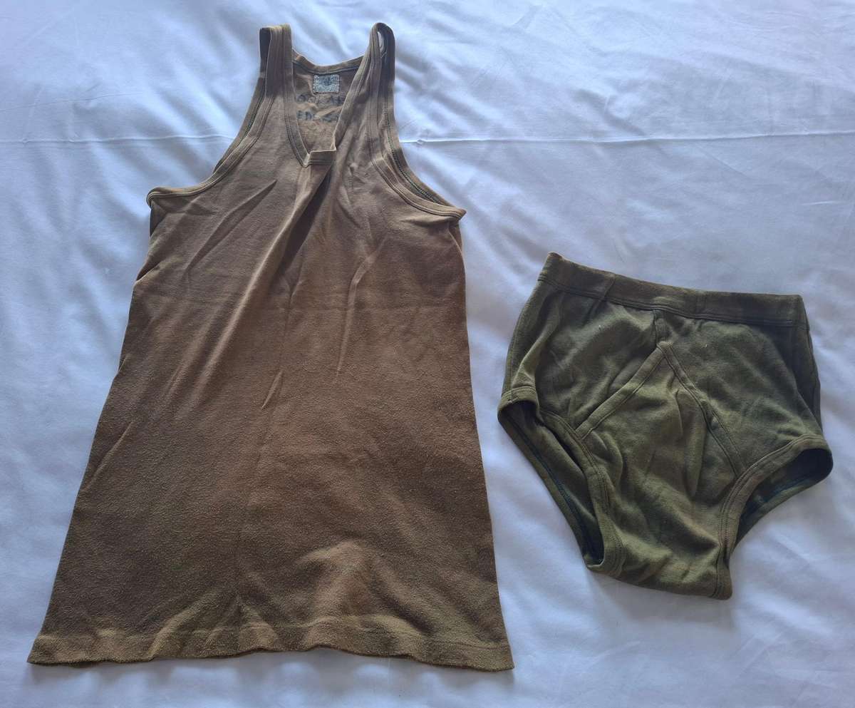 RHODESIAN ARMY  - PAIR OF UNDERPANTS + PT VEST - MADE MERIDIAN 81CM.  - INSCRIBED  (110)