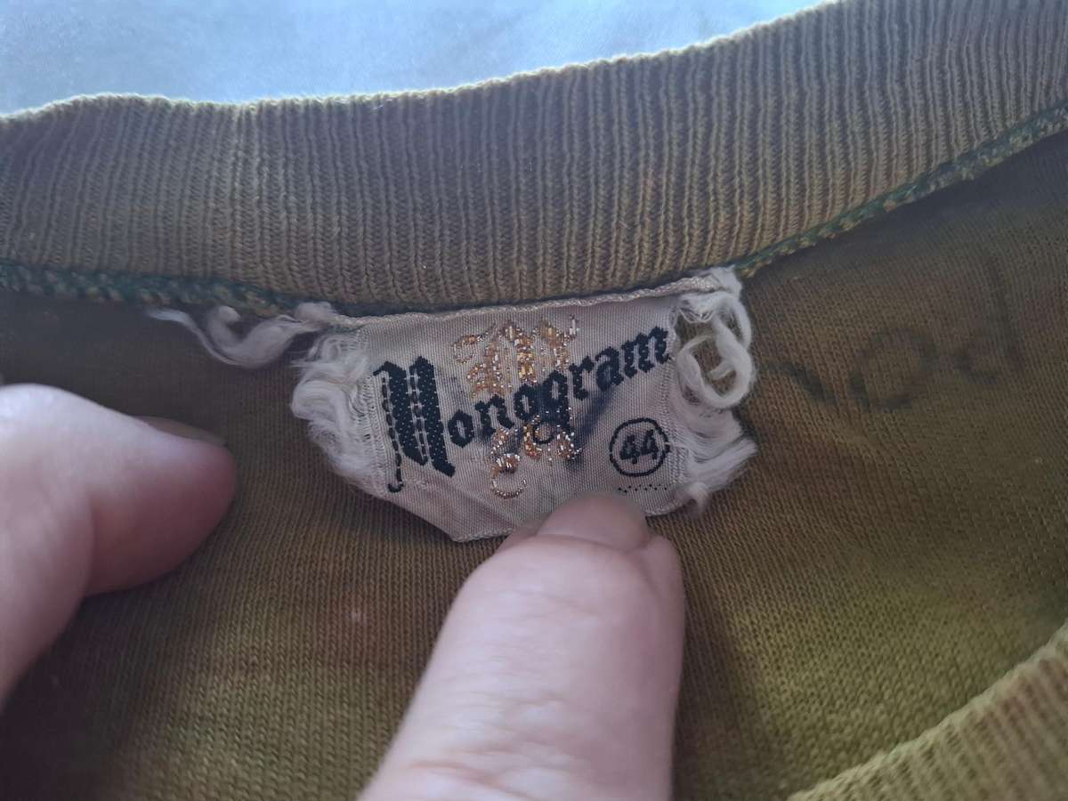 RHODESIAN ARMY  - TEE SHIRT - MADE MONOGRAM SIZE 44 (L) - INSCRIBED TO A  SELOUS SCOUT (113)