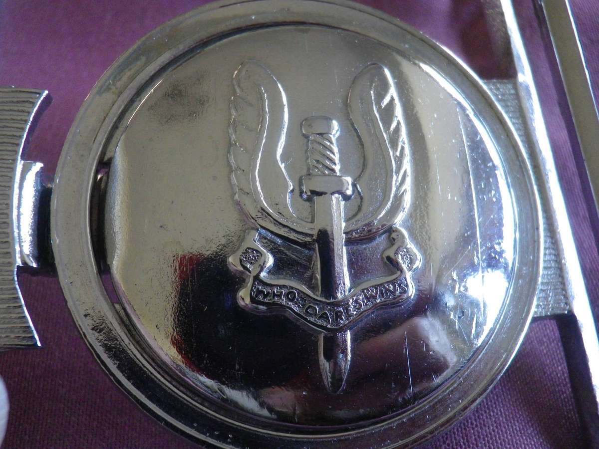 RHODESIAN SAS STABLE BELT BUCKLE - 1ST REUTELER ISSUE WHICH HAD NO STAMP   (471)