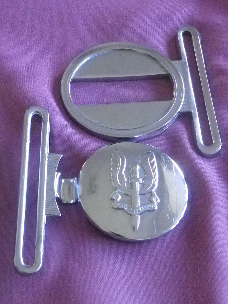 RHODESIAN SAS STABLE BELT BUCKLE - 1ST REUTELER ISSUE WHICH HAD NO STAMP   (471)