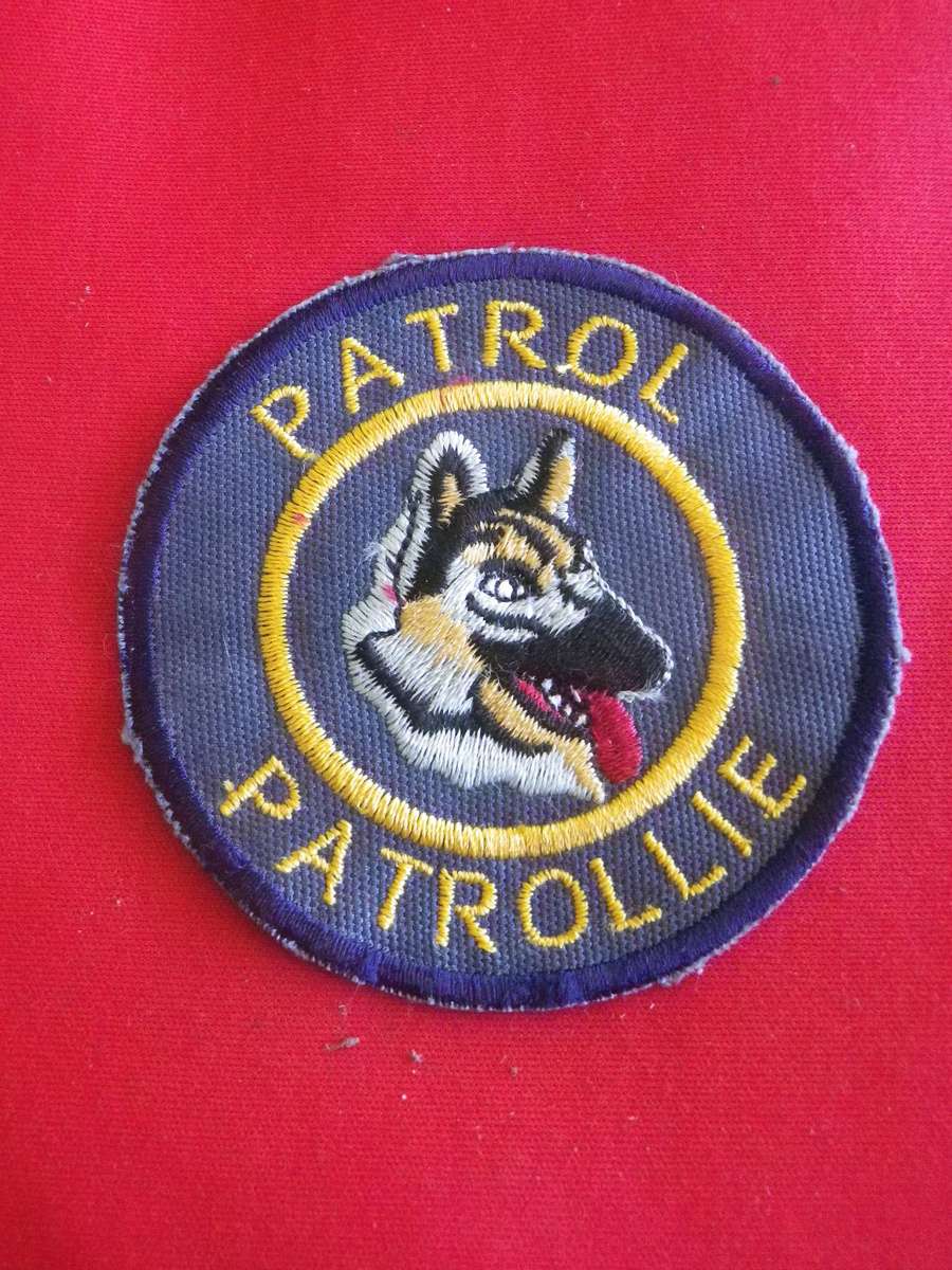 SA POLICE OBSOLETE PATROL DOG HANDLER PATCH       (4053)