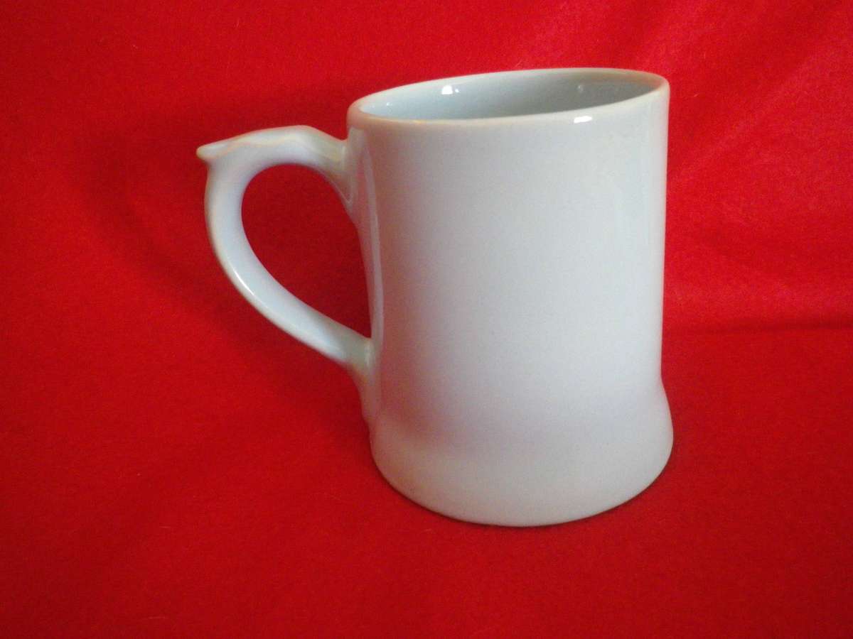 RHODESIAN BEER MUGS - "THE BODY BOX, INYANGA"     (352)