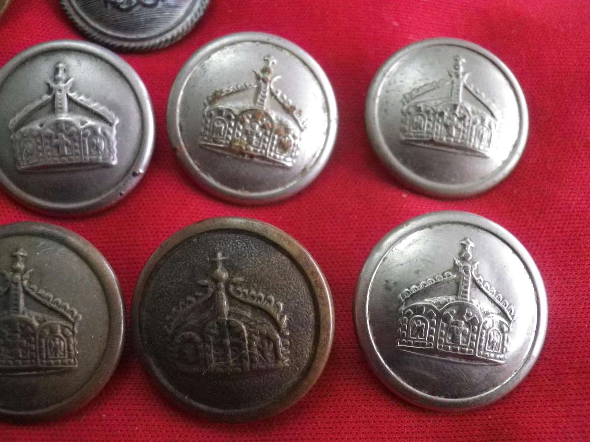 16 X GERMAN + ITALIAN BUTTONS & 2 PRUSSIAN BUTTONS , ALL WW2 OR EARLIER - OD RANGE 15mm-25mm (174)