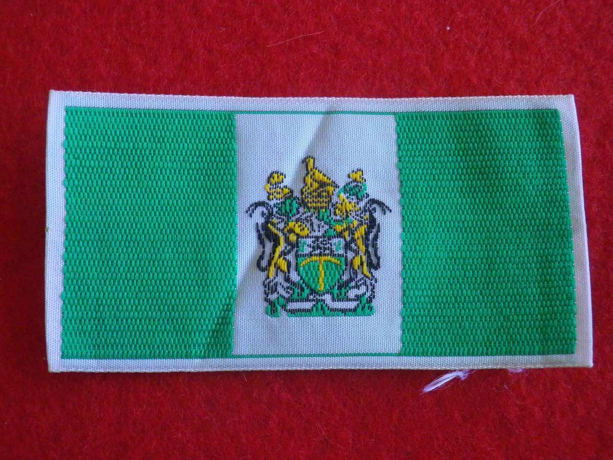 RHODESIAN SMALL SILK EMBROIDERED FLAG, USED UNOFICIALLY ON ARMY CAMMO - SIZE 7.3 X 3.3cm  (278)