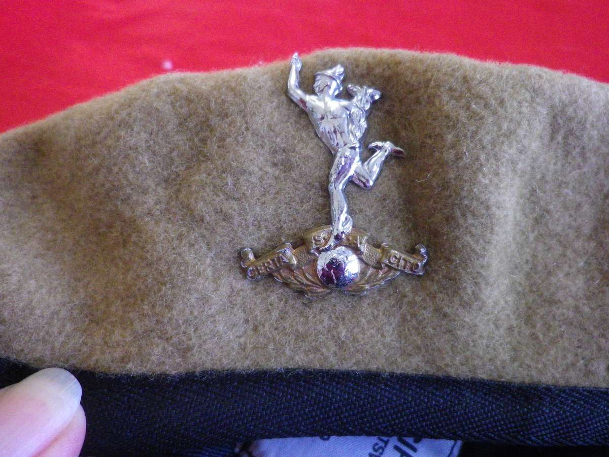 SADF - SA CORPS OF SIGNALS BERET - MADE SPECIFICO - SIZE 54 - 1988/89    (252)