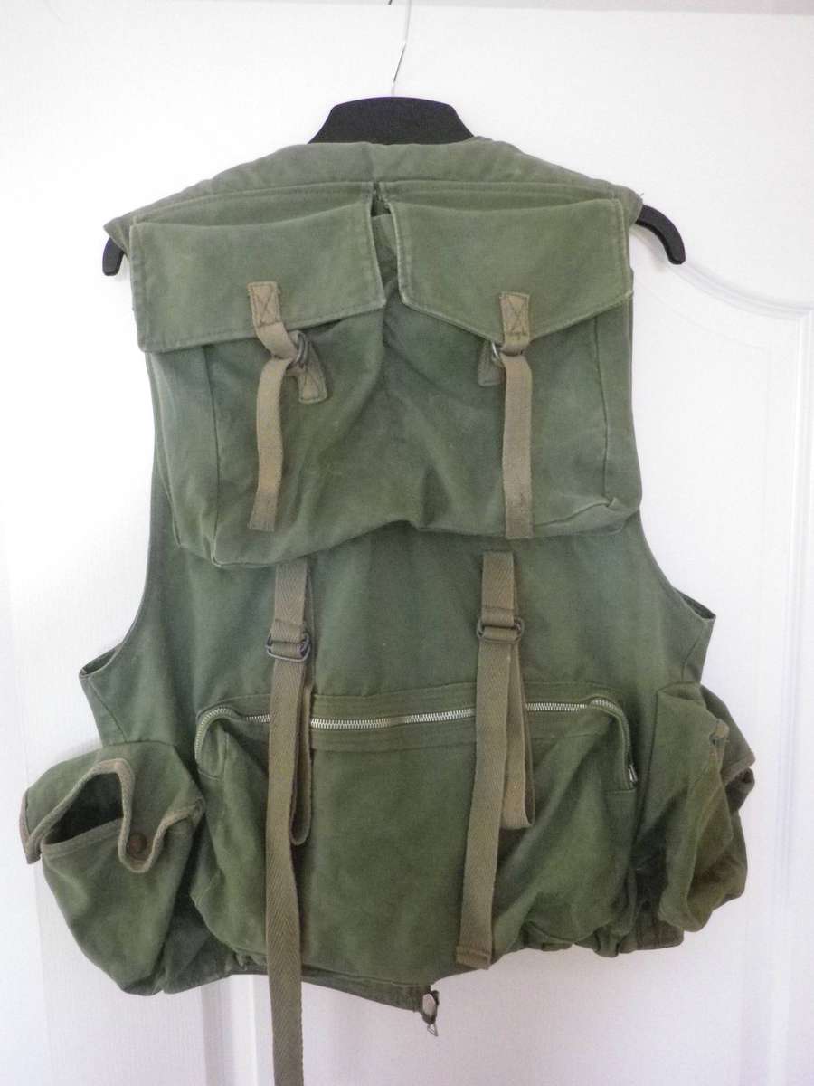 RHODESIAN ARMY - GREEN FIREFORCE JACKET - MADE NORTHS - SIZE 107CM     (267)