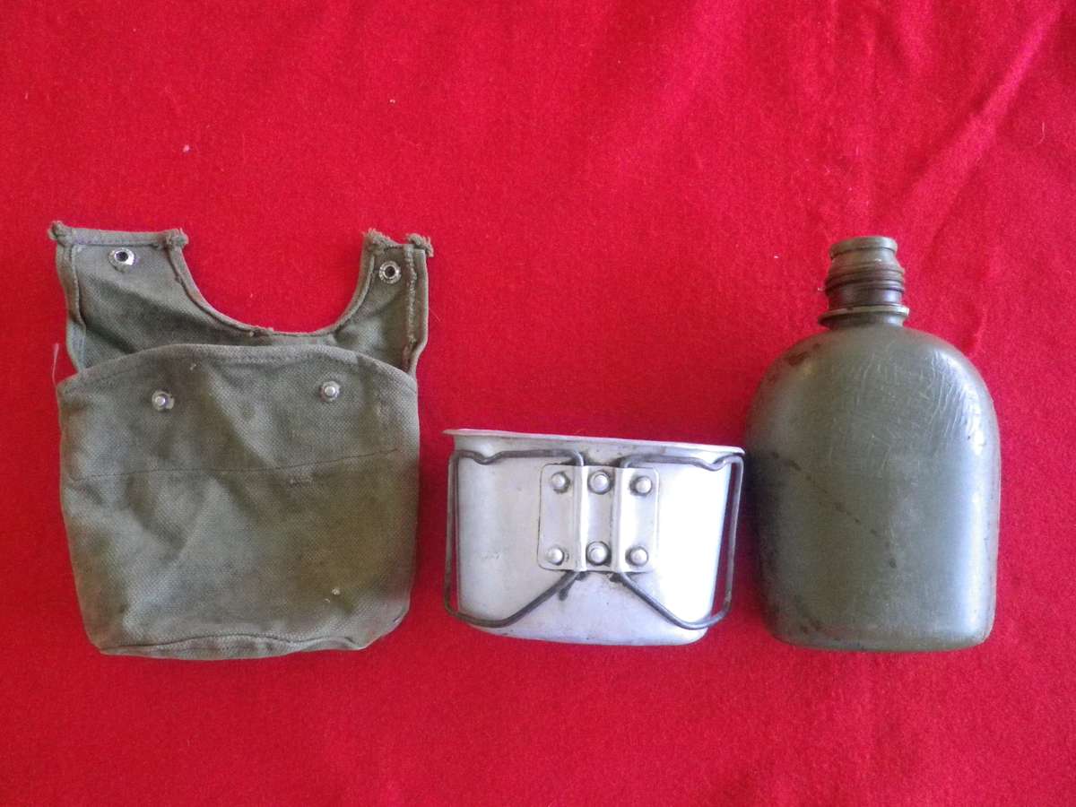 RHODESIAN ARMY - WATER BOTTLE + POUCH + FIRE BUCKET - LID MISSING - INSCRIBED ON FIRE BUCKET (8970)