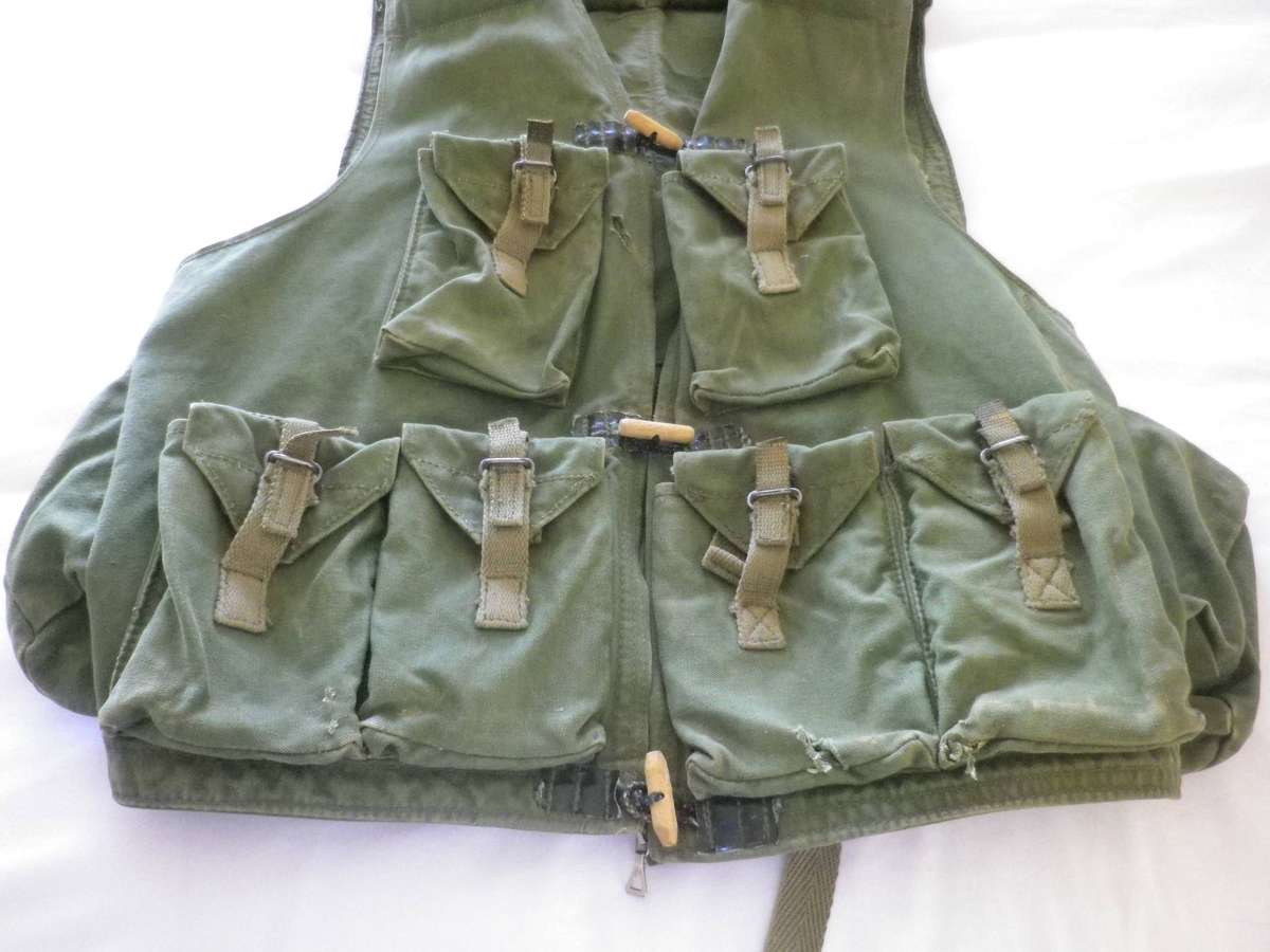 RHODESIAN ARMY - GREEN FIREFORCE JACKET - MADE NORTHS - SIZE 107CM     (267)