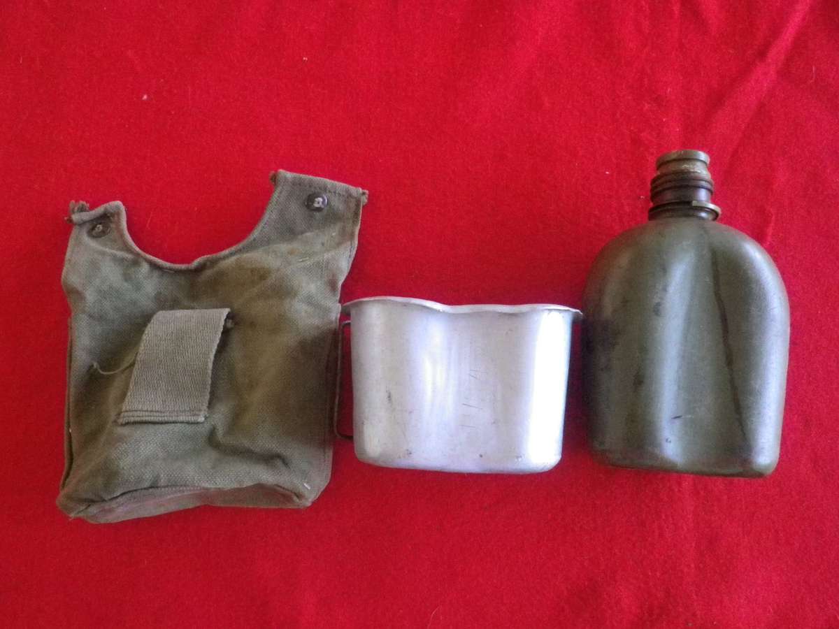 RHODESIAN ARMY - WATER BOTTLE + POUCH + FIRE BUCKET - LID MISSING - INSCRIBED ON FIRE BUCKET (8970)