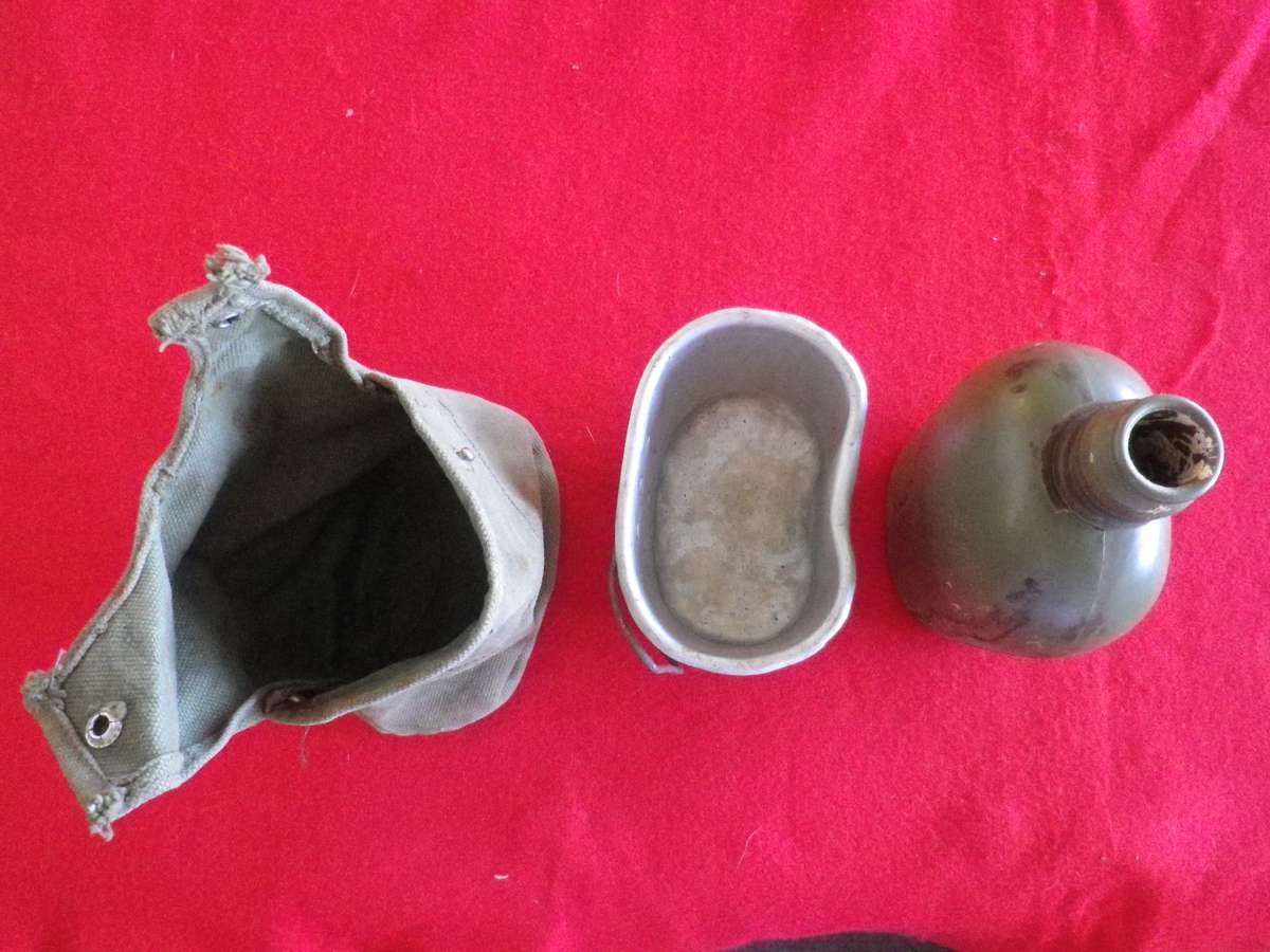 RHODESIAN ARMY - WATER BOTTLE + POUCH + FIRE BUCKET - LID MISSING - INSCRIBED ON FIRE BUCKET (8970)