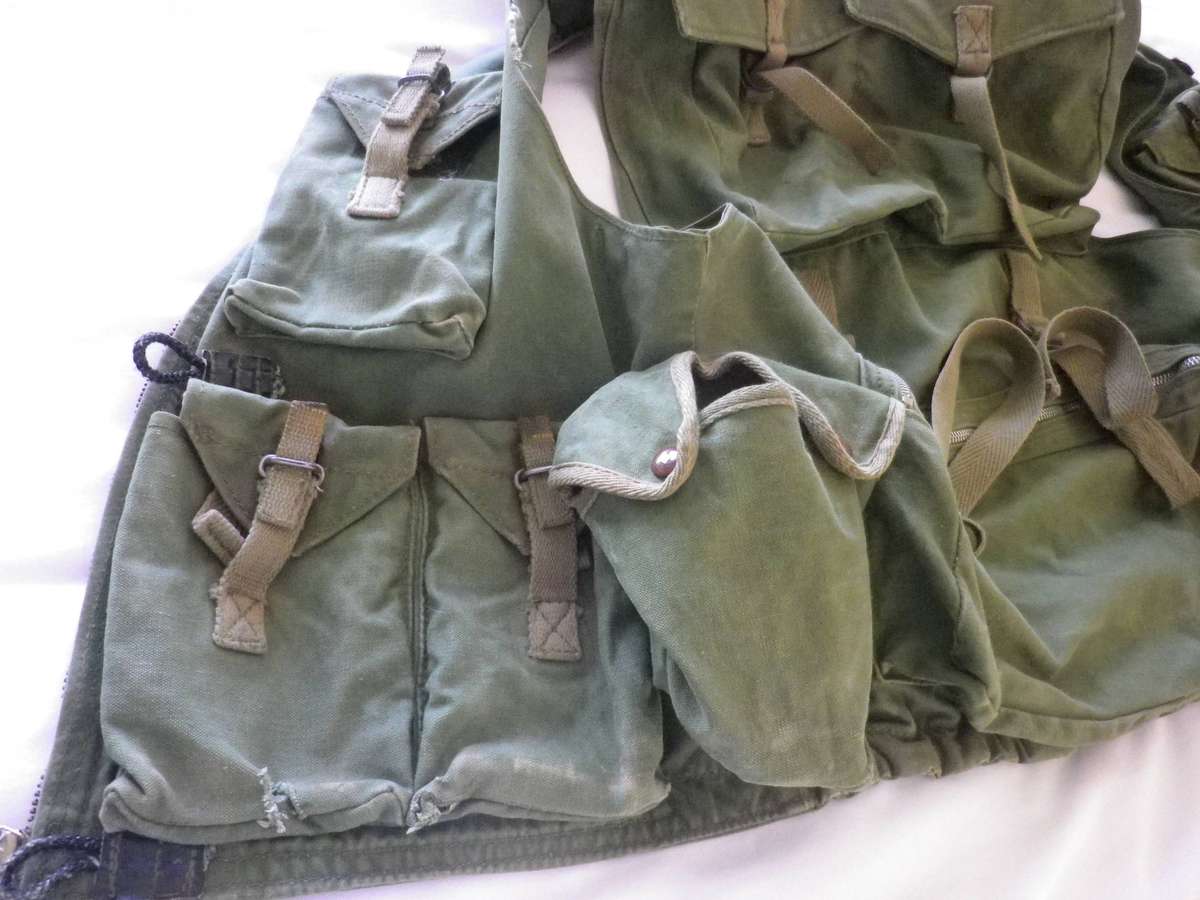 RHODESIAN ARMY - GREEN FIREFORCE JACKET - MADE NORTHS - SIZE 107CM     (267)