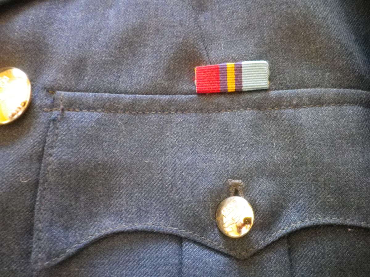 RHODESIAN AIR FORCE - FLIGHT SERGEANTS NO1  BLUE TUNIC + TROUSERS + GLOVES - GOOD CONDITION (8692)