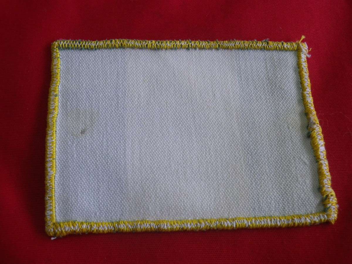 RHODESIAN ORIGINAL PERIOD MINI FLAG - ONE SIDED - SIZE 90x65mm - COMMONLY SEWN ON CLOTHING (209)