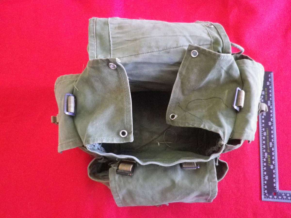 RHODESIAN ARMY SMALL SIZE P69 RUCKSACK - UNCOMMON - BELONGED TO A SELOUS SCOUT (244)