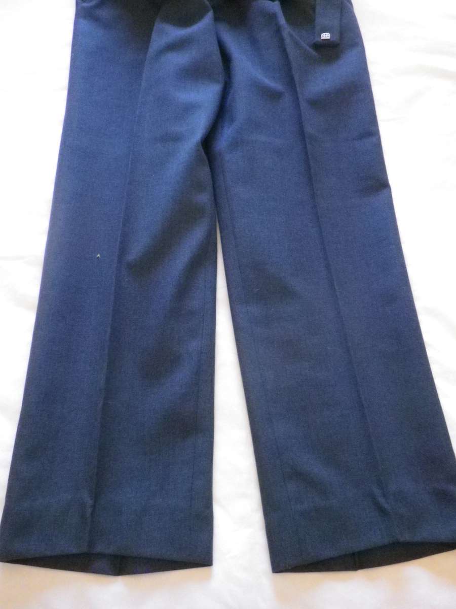 RHODESIAN AIR FORCE - FLIGHT SERGEANTS NO1  BLUE TUNIC + TROUSERS + GLOVES - GOOD CONDITION (8692)