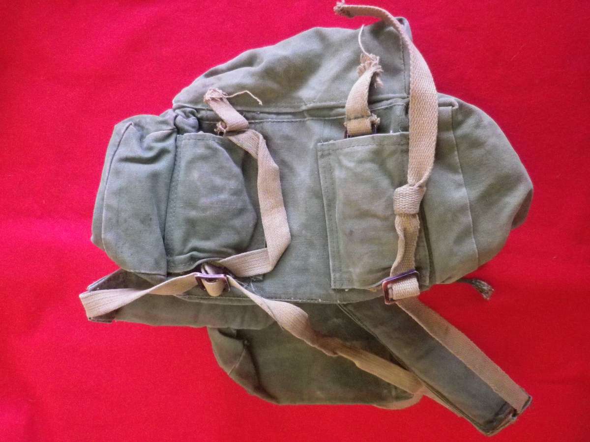 RHODESIAN ARMY SMALL SIZE P69 RUCKSACK - UNCOMMON - BELONGED TO A SELOUS SCOUT (244)