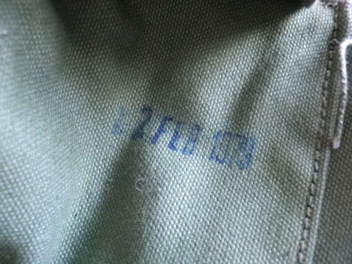 RHODESIAN ARMY - MAG P69 AMMO POUCH - RARE - STAMPED "12 FEB 1979" - HEIGHT OF POUCH 240mm  (8967)