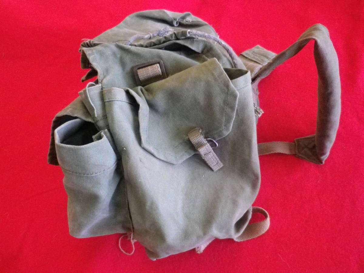 RHODESIAN ARMY SMALL SIZE P69 RUCKSACK - UNCOMMON - BELONGED TO A SELOUS SCOUT (244)