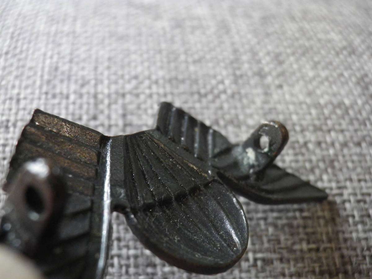 RHODESIA - SELOUS SCOUTS CAST (COPY?) BRONZE WING - PERIOD PIECE - POSSIBLY A DISPLAY ITEM  (5037)