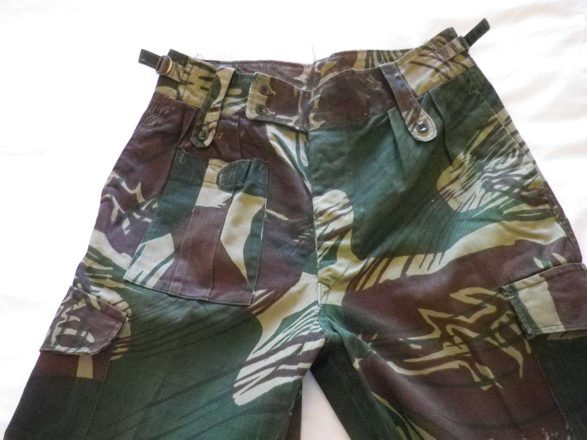 RHODESIAN ARMY - CAMMO TROUSERS - MADE PARAMOUNT - GOOD CONDITION     (8695)