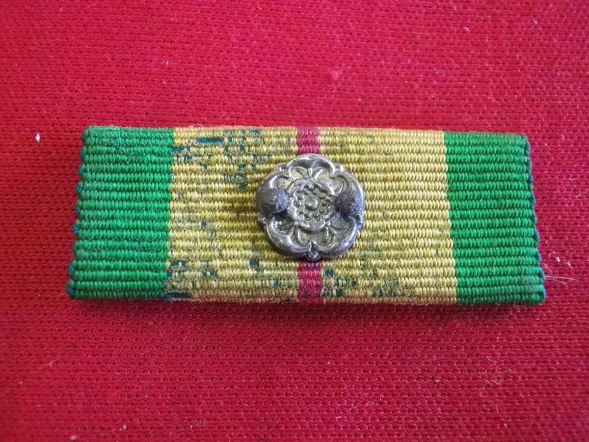 RHODESIA - OLM - MILITARY DIV.  - SILVER ROSETTE FOR DISTINGUISHED SERVICE ON RIBBON BAR  (146)
