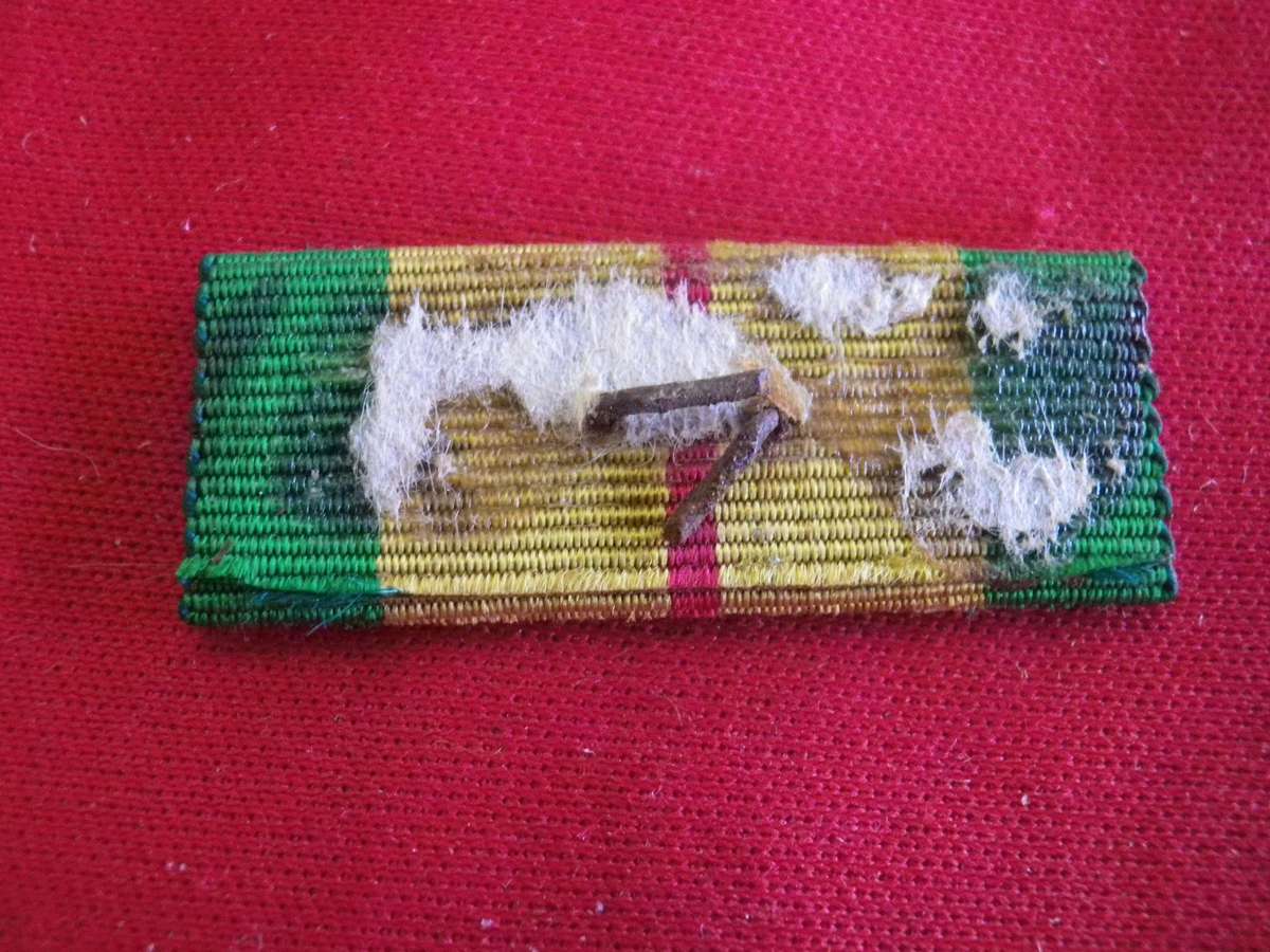 RHODESIA - OLM - MILITARY DIV.  - SILVER ROSETTE FOR DISTINGUISHED SERVICE ON RIBBON BAR  (146)