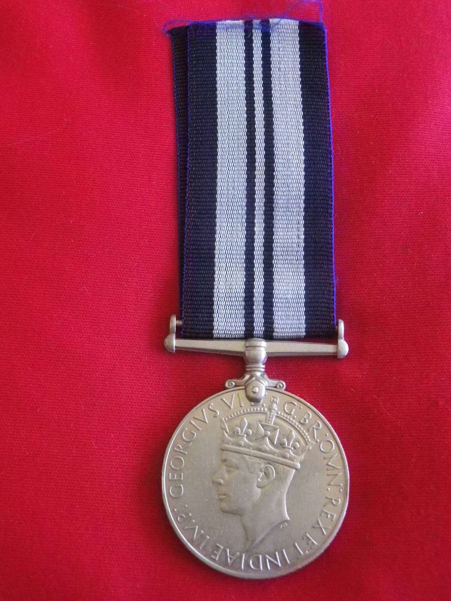 BRITISH INDIA ARMY - WW2 FULL SIZE INDIA SERVICE MEDAL 1939-45     (4024)