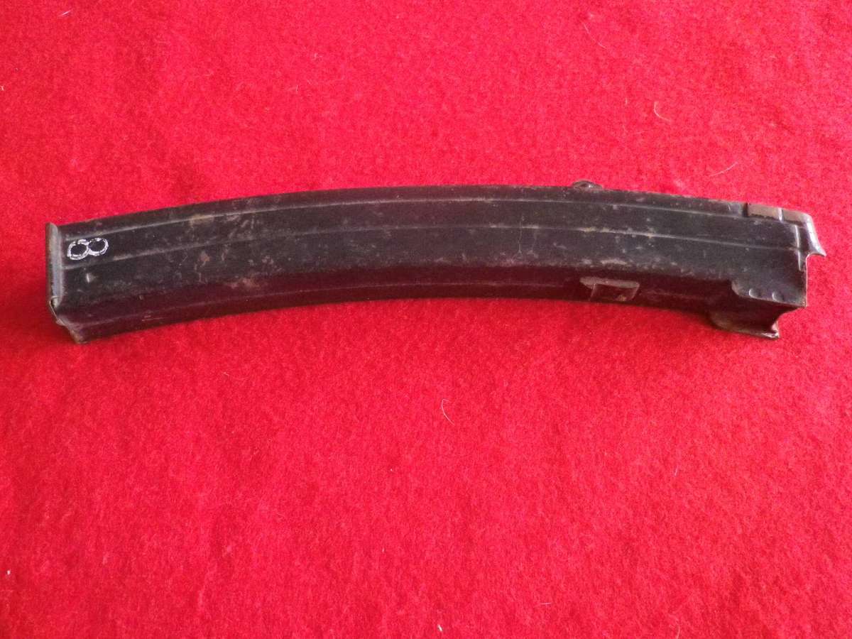 BRITISH ARMY + COMMONWEALTH - STIRLING MG 9mm MAG L1A2 - NOTE OTHER NUMBERS  (4079)