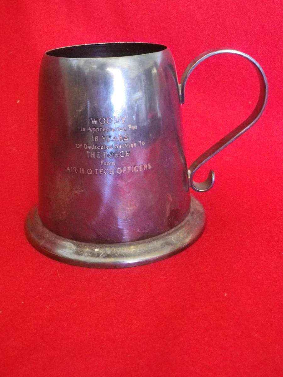 RHODESIAN AIR FORCE - PRESENTATION SILVERED MUG TO "WOODY" FROM AIR HQ TECH OFFICERS  UNCLEANED (288