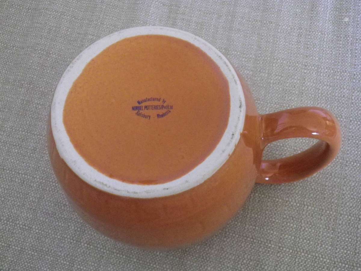RHODESIA -GERRY'S WEB  WO1's + SGT's MESS -  INYANGA BEER FEST  MUG - MADE NORBEL       (285)