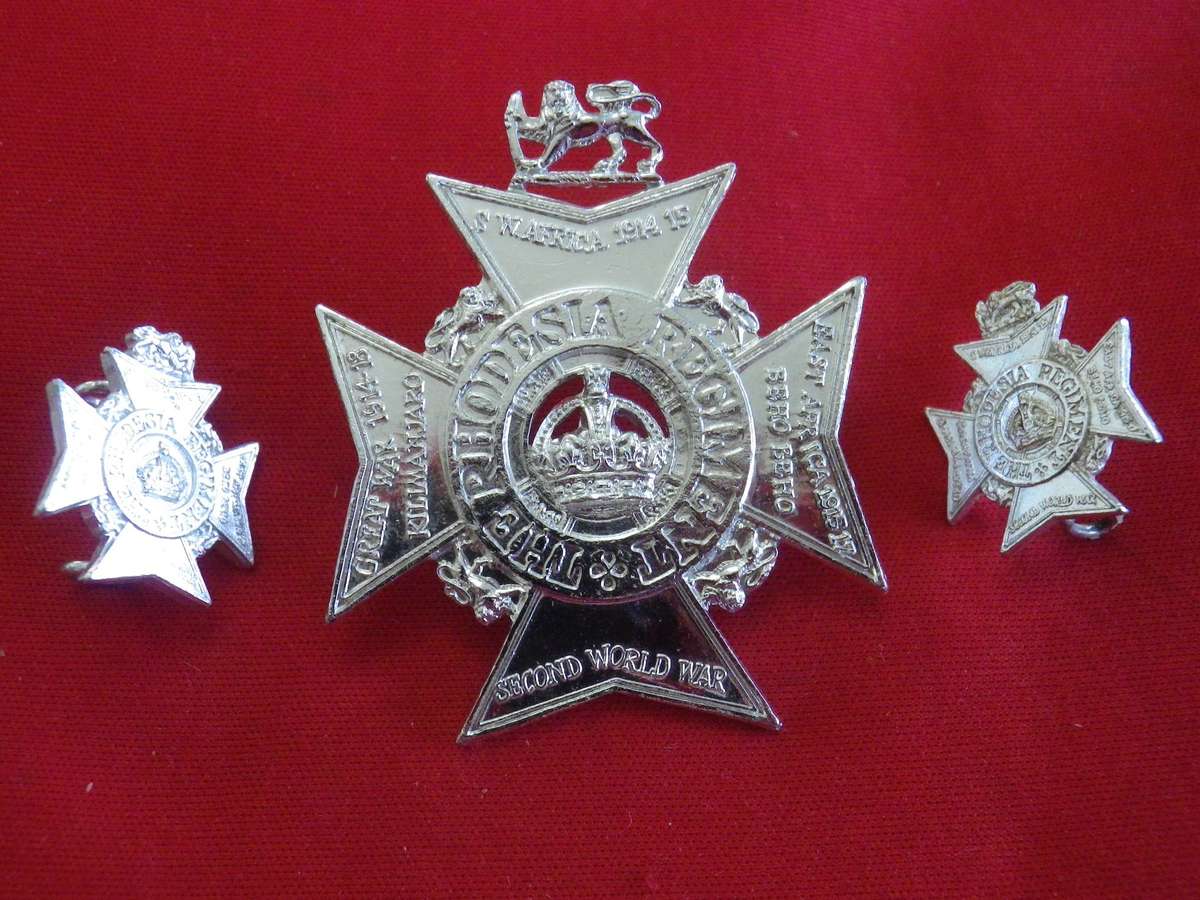 RHODESIA REGT. 2/6 BN. SILVER ANODISED BERET + FACING PAIR COLLAR BADGES     (235)