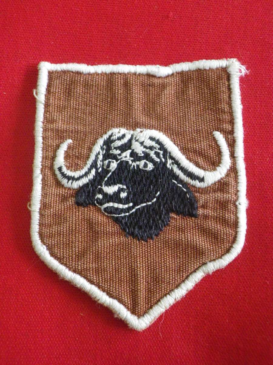 RHODESIAN ARMY - 3 BRIGADE EMBROIDERED SHOULDER PATCH    (297)