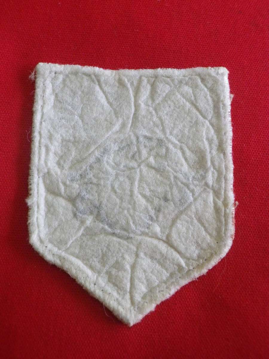 RHODESIAN ARMY - 3 BRIGADE EMBROIDERED SHOULDER PATCH    (297)