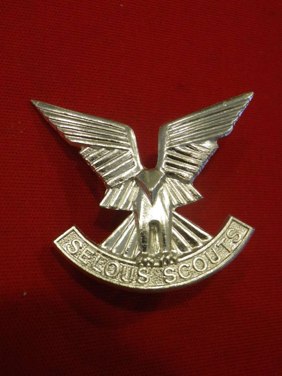RHODESIA - SELOUS SCOUTS 1ST ISSUE ANODISED BERET BADGE   (126)