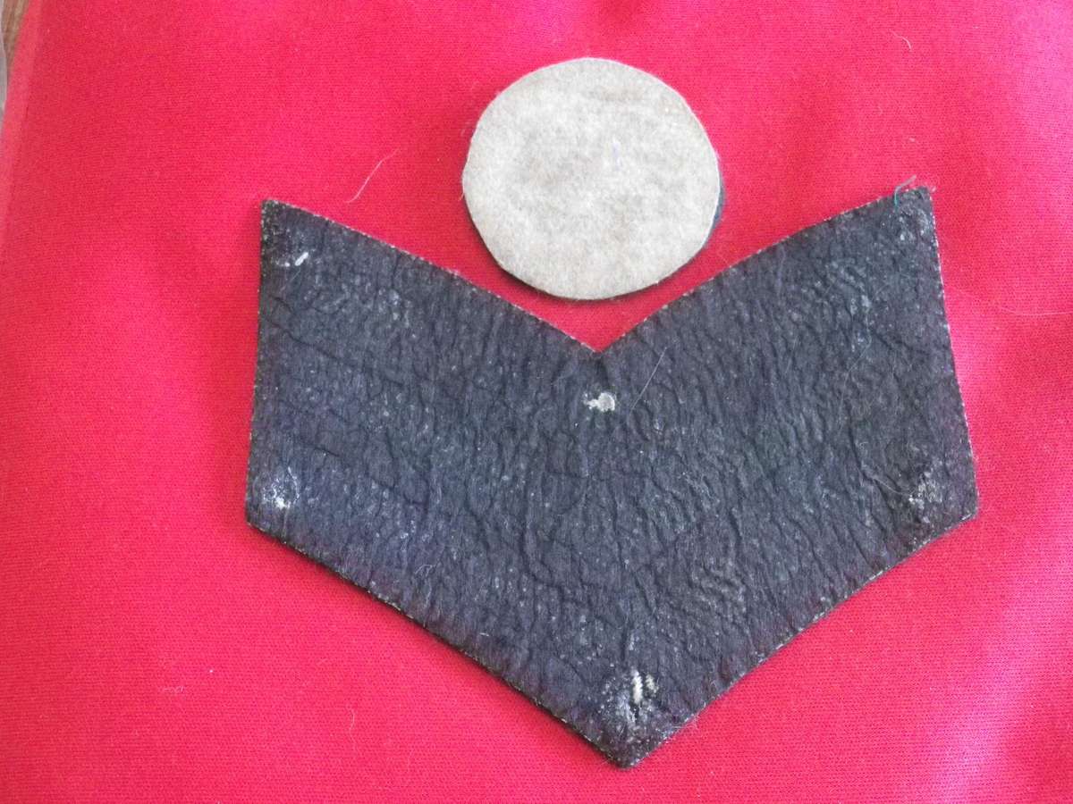 RHODESIAN ARMY - COLOUR SERGEANT  GREENS  DRESS RANK            (200)