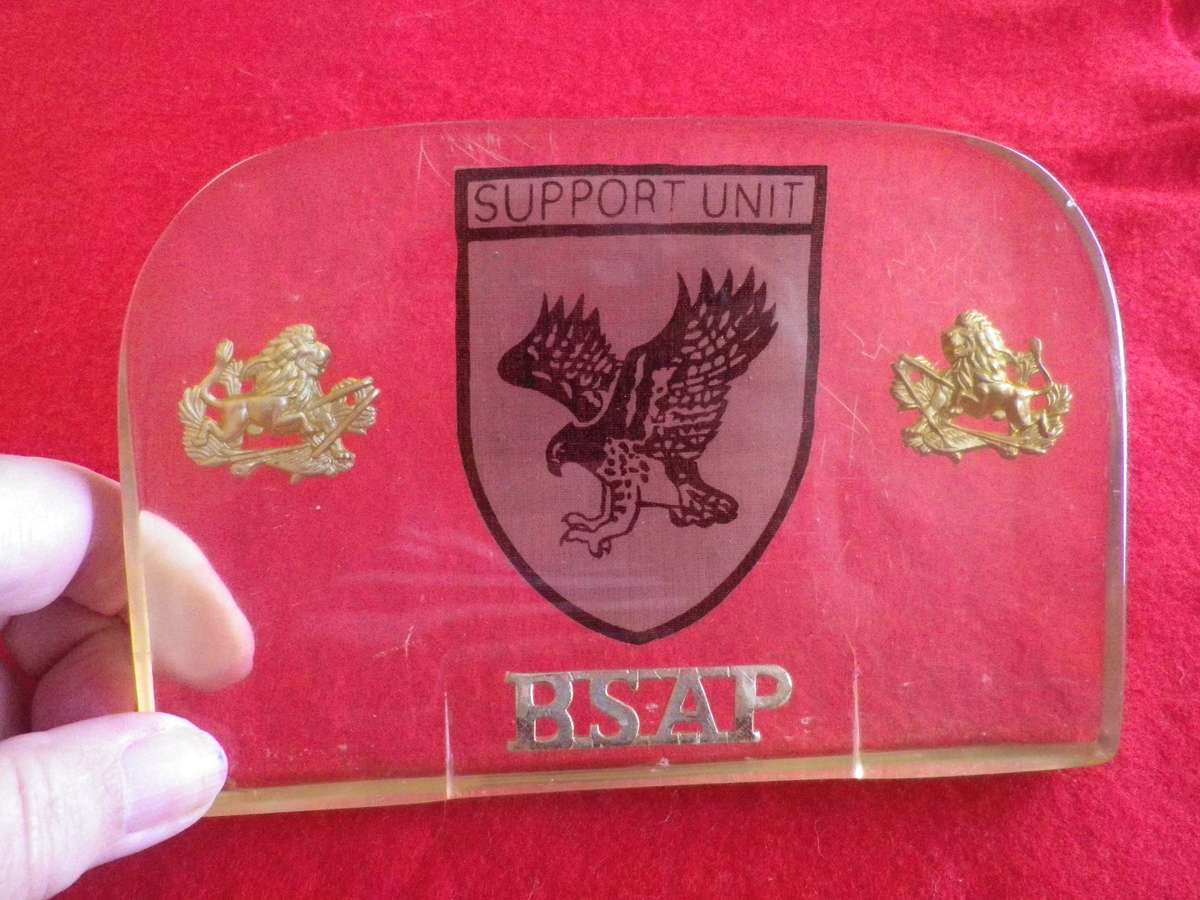RHODESIA - BSAP SUPPORT UNIT ORIGINAL PATCH + COLLARS+ TITLE ENCASED IN RESIN -SIZE 16 x 10.5cm(415)