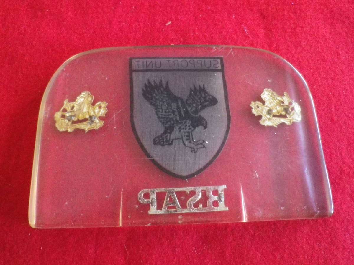RHODESIA - BSAP SUPPORT UNIT ORIGINAL PATCH + COLLARS+ TITLE ENCASED IN RESIN -SIZE 16 x 10.5cm(415)