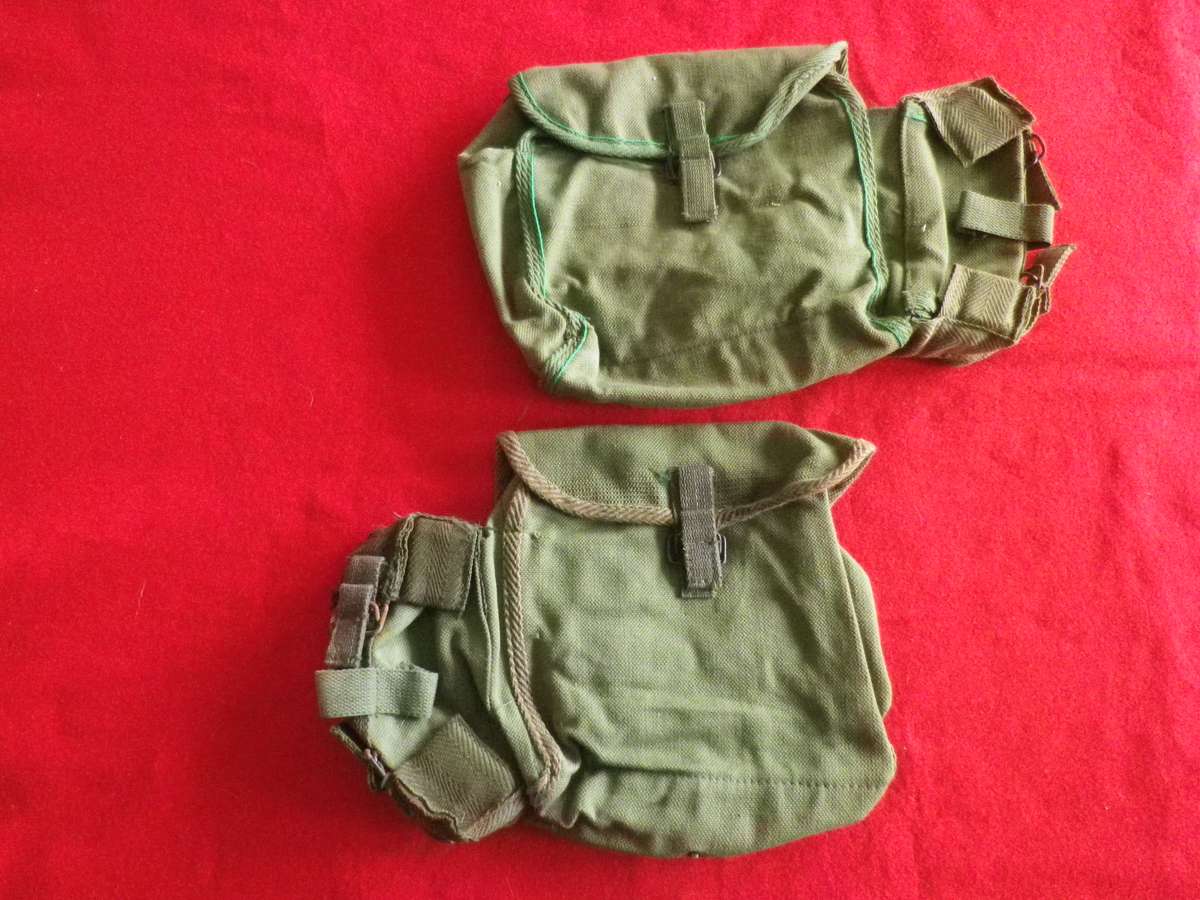 RHODESIAN ARMY - P69 LEFT & RIGHT PAIR OF KIDNEY POUCHES            (8998)