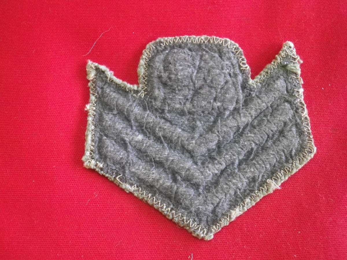 RHODESIAN ARMY - COLOUR SERGEANT COMBAT DRESS RANK        (202)