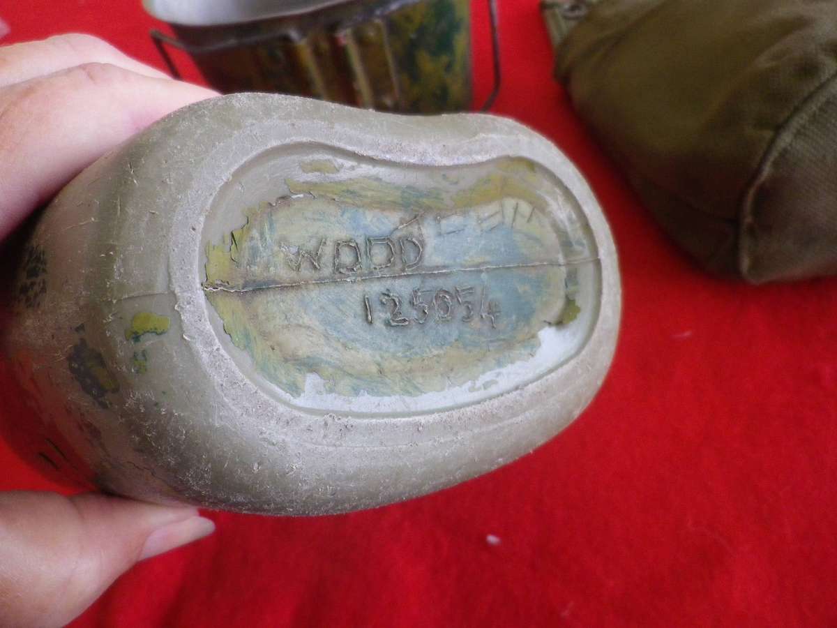 RHODESIAN ARMY - WATER BOTTLE (ENGRAVED TO A SELOUS SCOUT ) + P69 POUCH + FIRE BUCKET  (263)