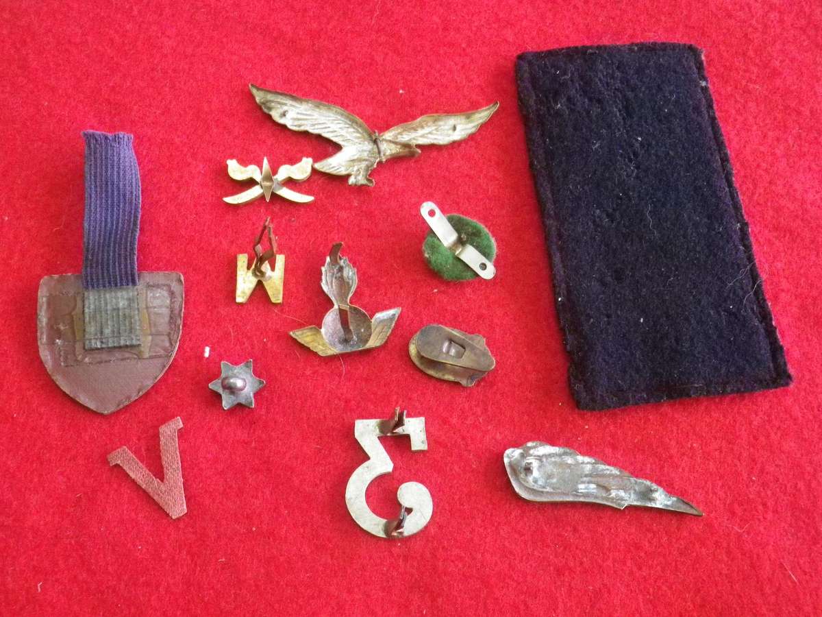 ITALIAN ? LOT WW2 ERA BADGES ETC.                     (170)