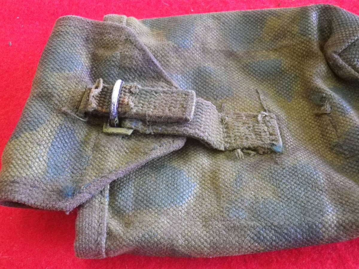 RHODESIAN ARMY - P69 CAMMO PAINTED AMMO POUCH - BELONGED TO A SELOUS SCOUT     (265)