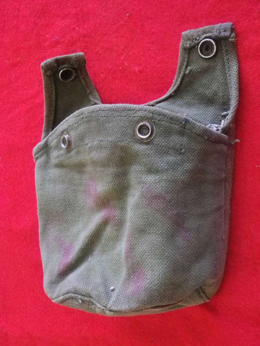 RHODESIAN ARMY - P69 WATER BOTTLE POUCH - HAS POSSIBLE FAINT WSG STAMP    (266)