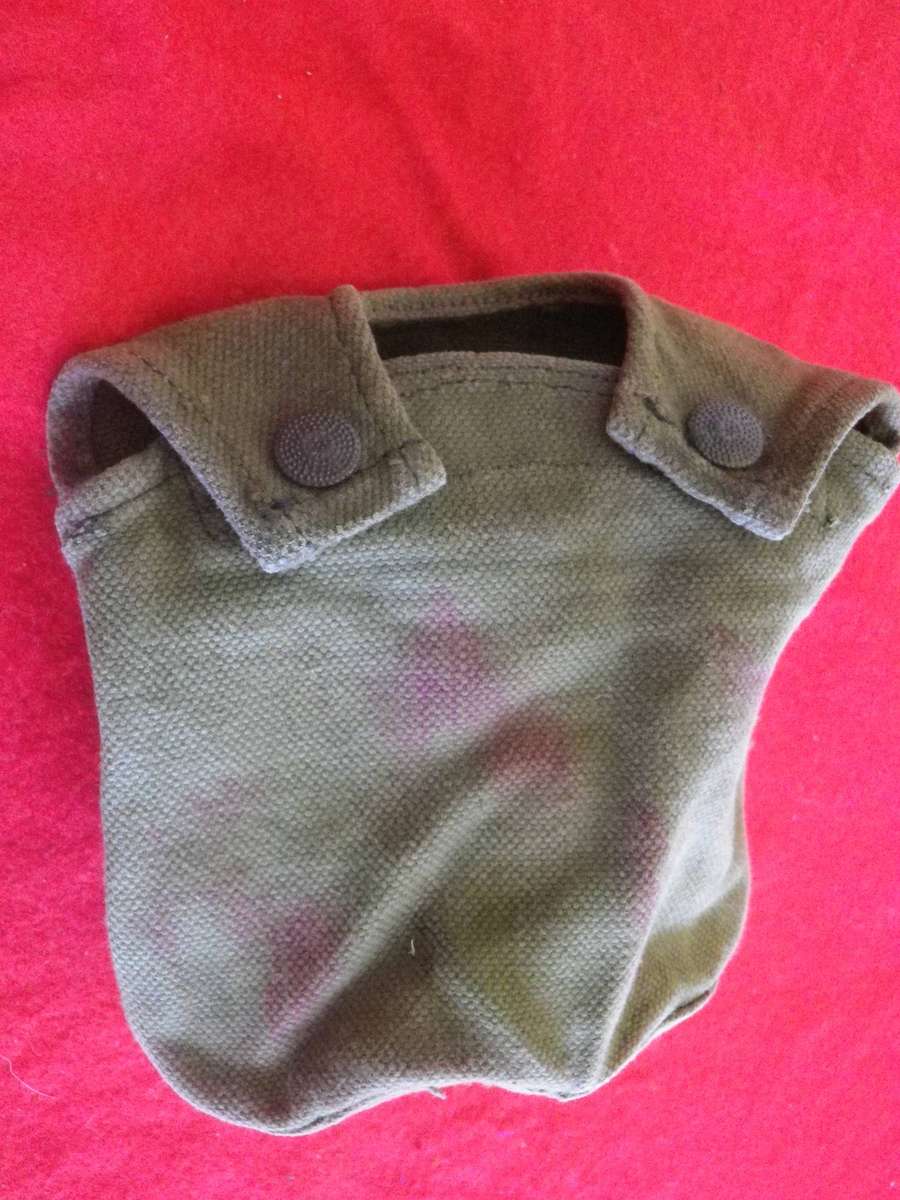 RHODESIAN ARMY - P69 WATER BOTTLE POUCH - HAS POSSIBLE FAINT WSG STAMP    (266)