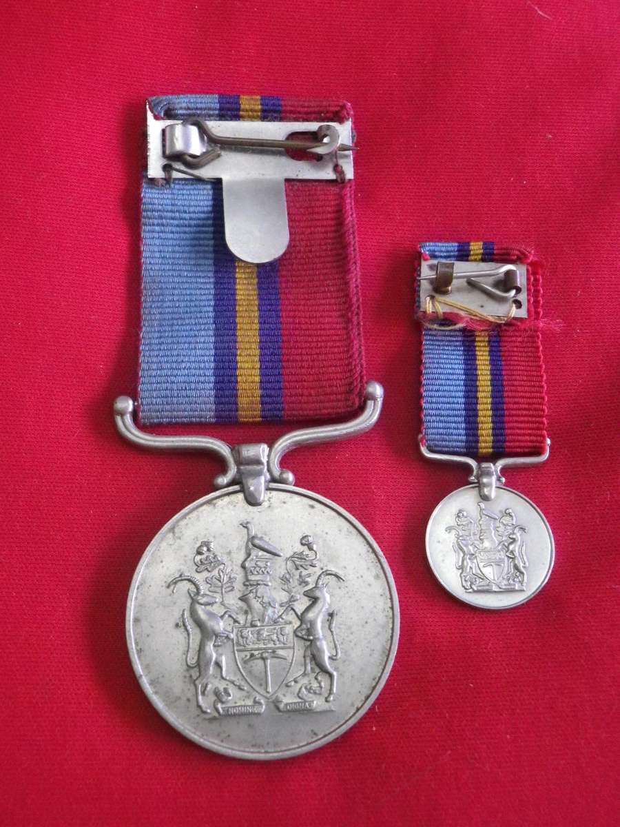 RHODESIAN FULL SIZE GENERAL SERVICE MEDAL (RhGSM) + MINIATURE TO 23744H STK LDR D.J.M. MILLER  (183)