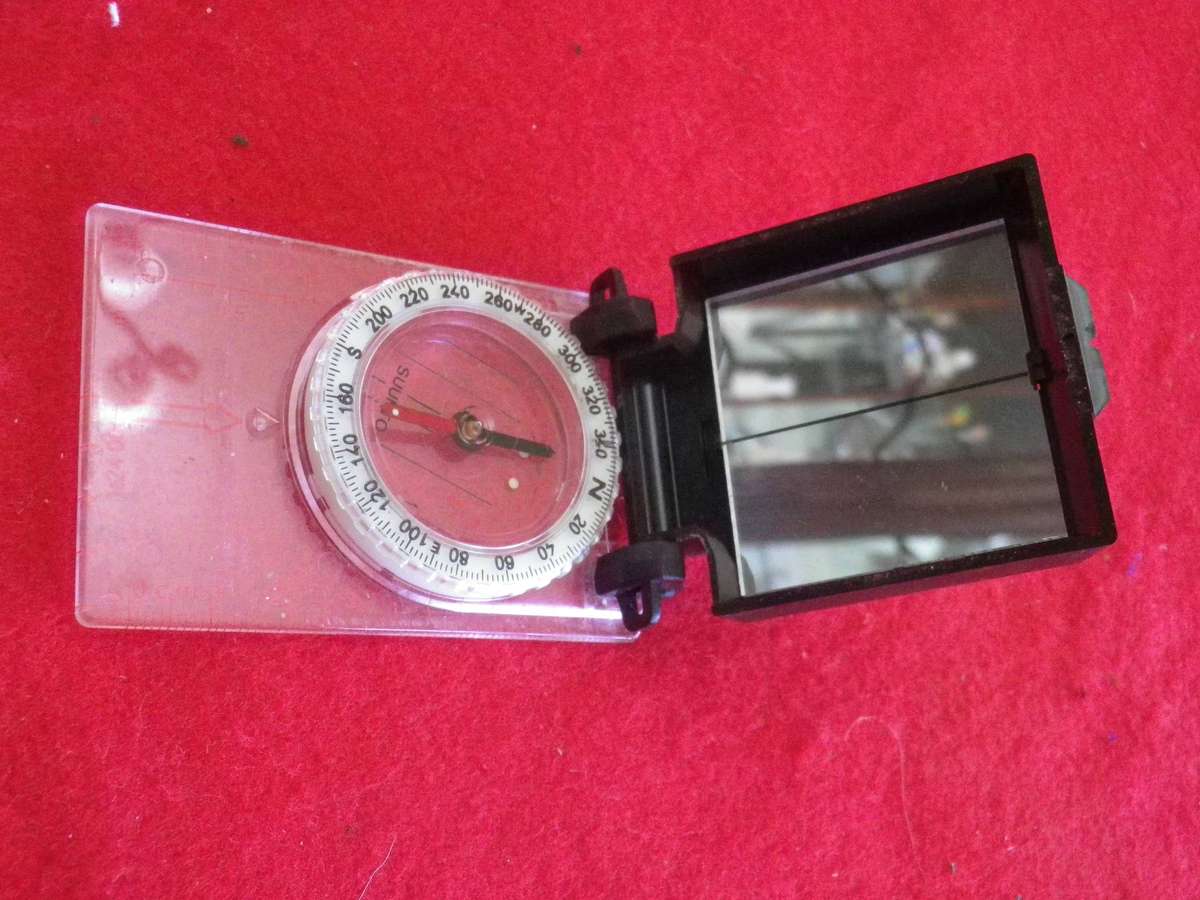 RHODESIAN ARMY - SUUNTO MCA FINNISH COMPASS - BELONGED TO A SELOUS SCOUT OPERATOR ALSO USED RECCES