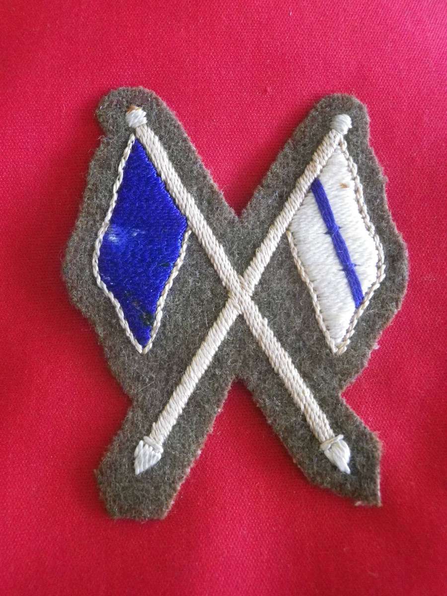 RHODESIAN ARMY - SIGNALLERS EMBROIDERED SLEEVE BADGE - PRE 1971    (5004)