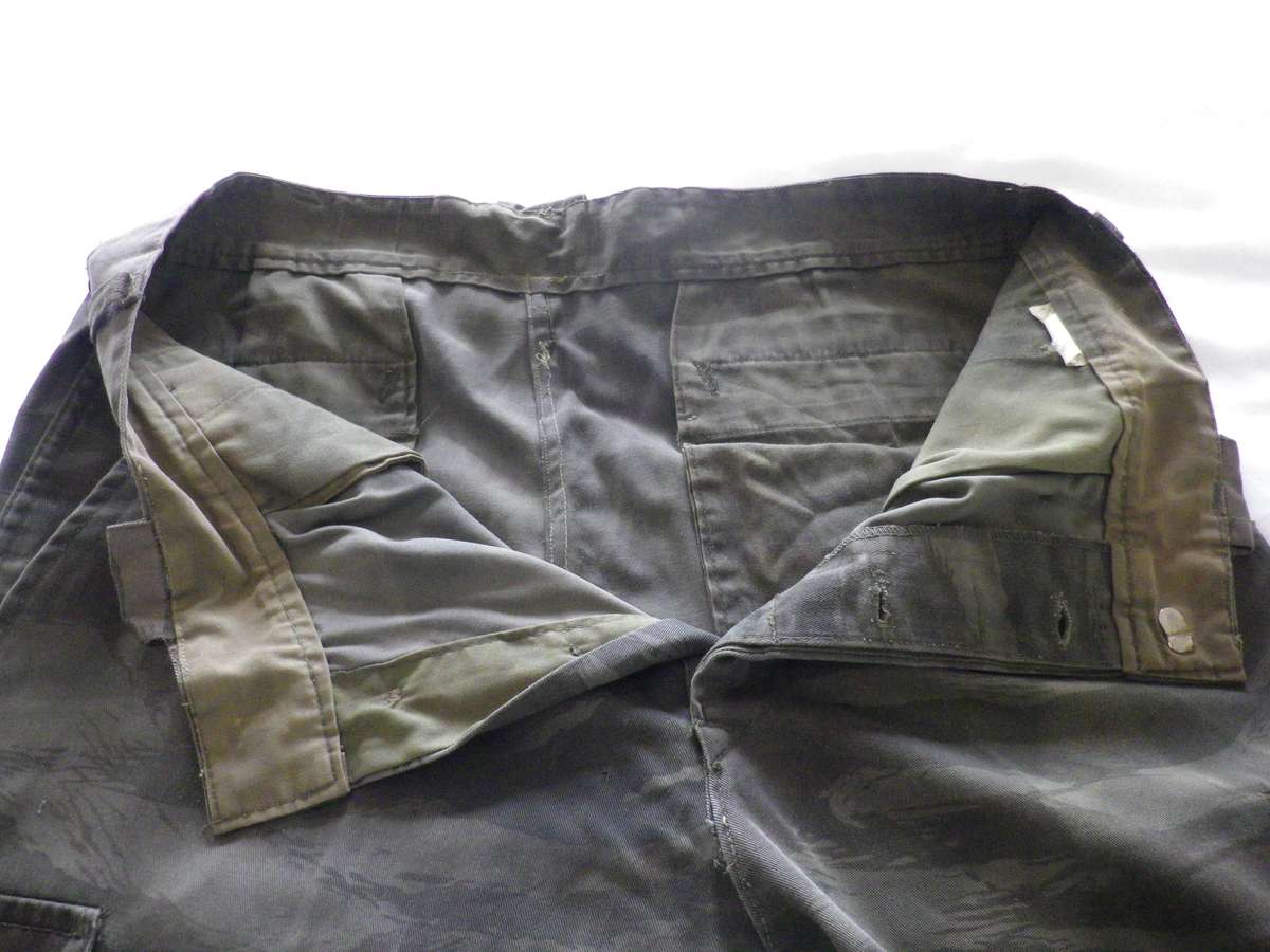 RHODESIAN BUSH WAR PICK UP - EX ZIRPA CAMMO LS SHIRT + TROUSERS - DARK PATT. SEE MORE BELOW  (8924)